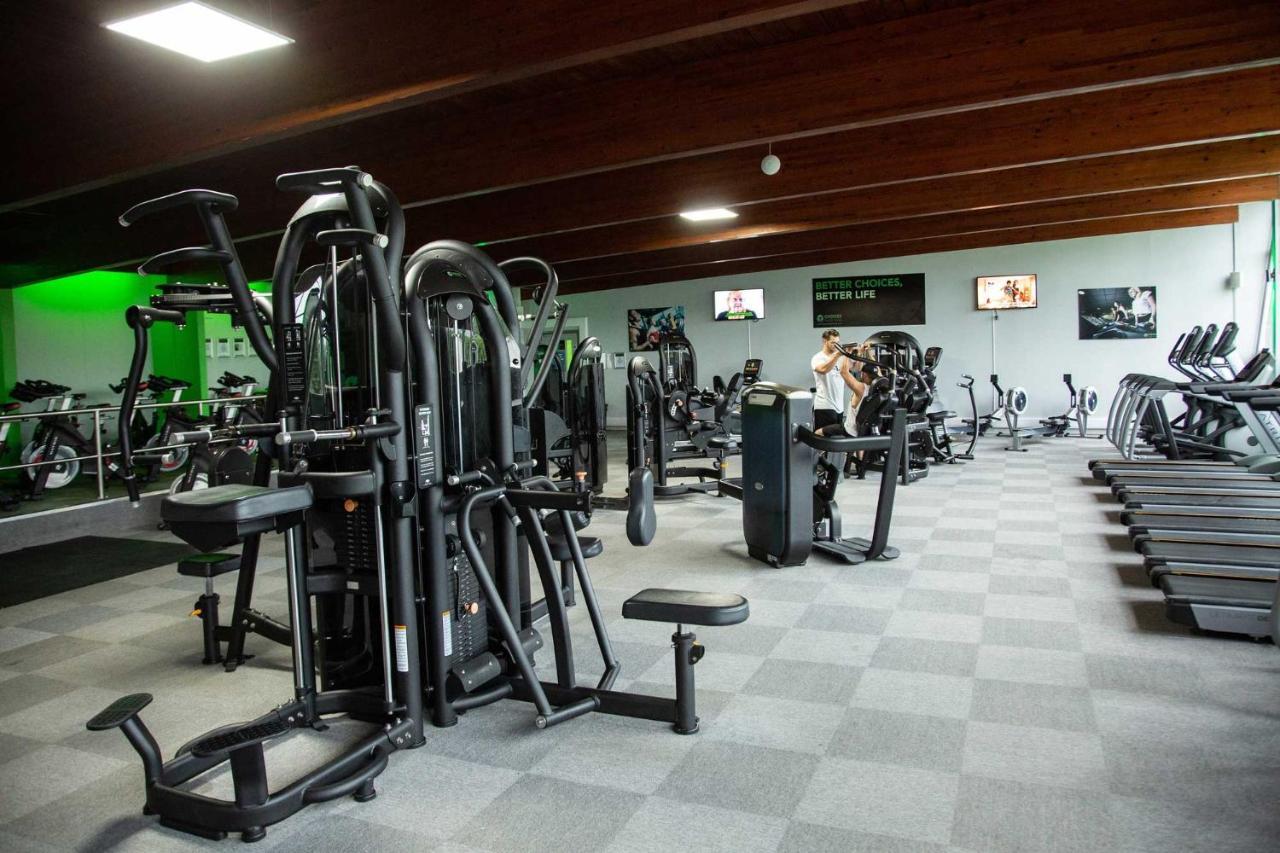 Flat 2, The Old Antiques Warehouse - Free Off-Site Health Club Access With Pool, Sauna, Steam Room & Gym باونيس أون وينديرمير المظهر الخارجي الصورة